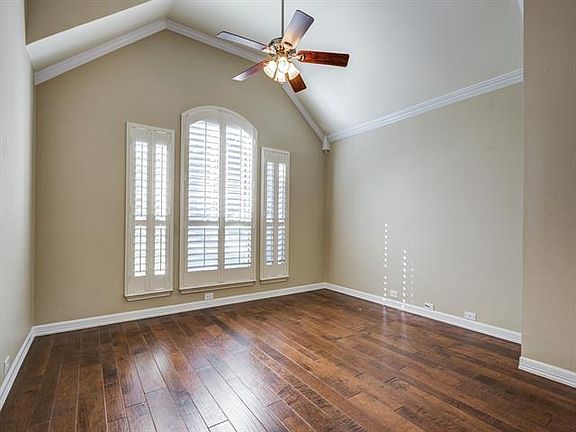 5th image of 2209 Woods Edge Ct