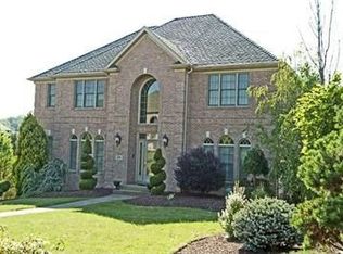 106 Blackmore Dr, Venetia, PA 15367