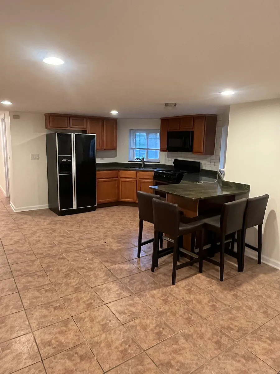 Building Photo - 3029 N Haussen Ct