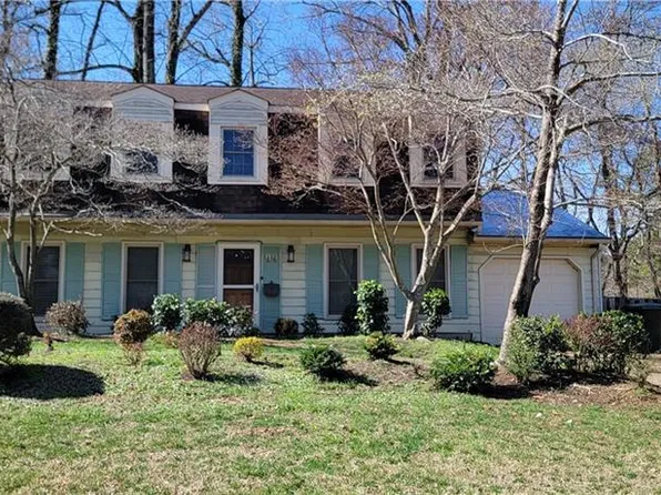 99 W Rexford Dr, Newport News, VA 23608