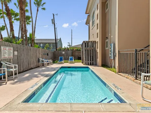 103 E Gardenia St #4, South Padre Island, TX 78597