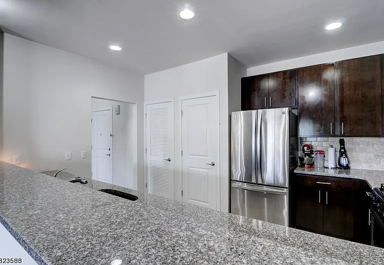 331 Pond Ln — Photo 42
