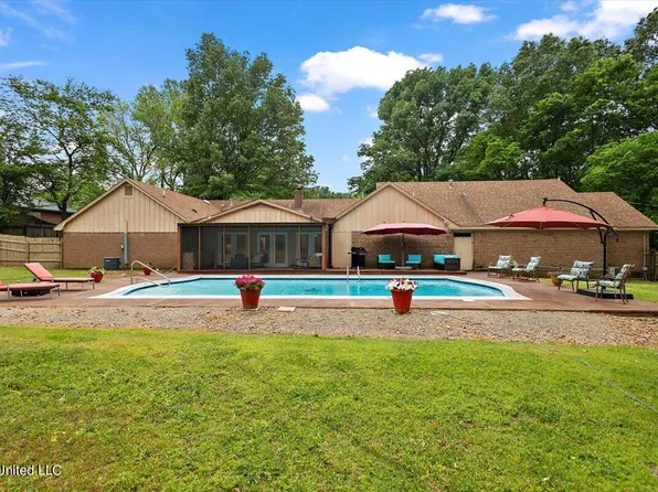 661 Dogwood Dr, Yazoo City, MS 39194