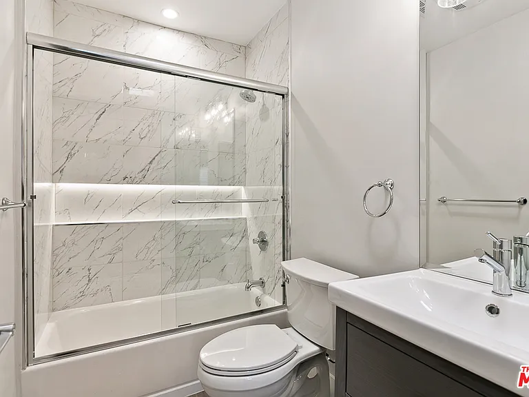 3314 Mentone Ave #8 — Photo 14