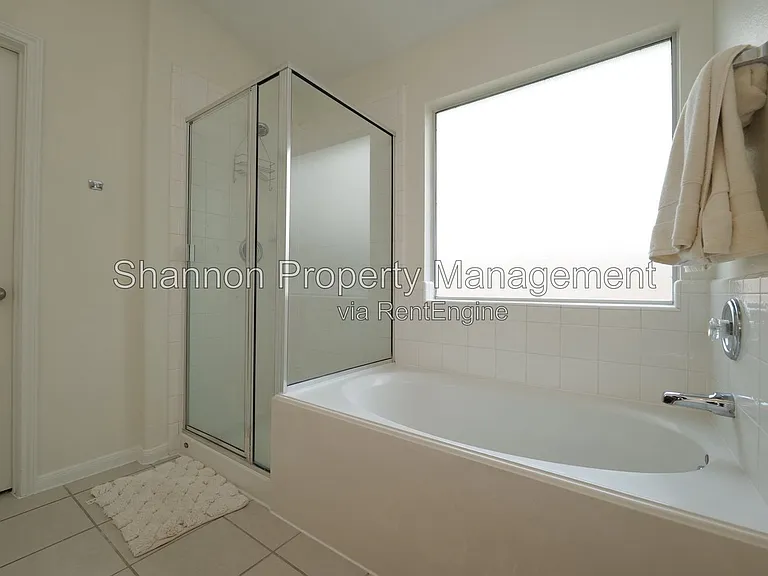 1203 Lavender Shade Ct — Photo 43