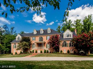 6670 Rutledge Dr, Fairfax Station, VA 22039