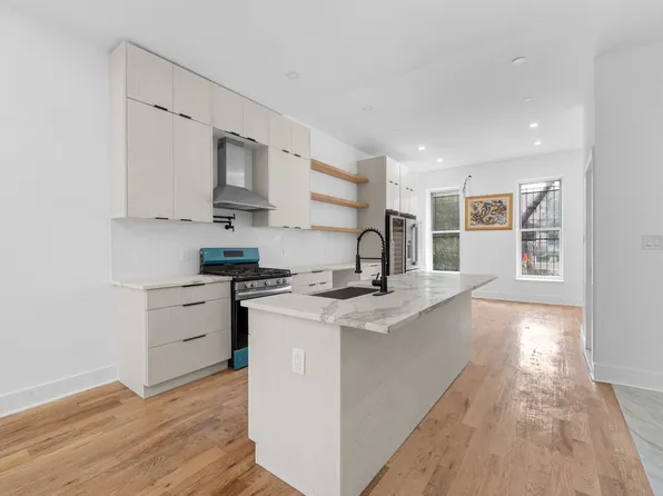 614 Madison Street image 7 of 13