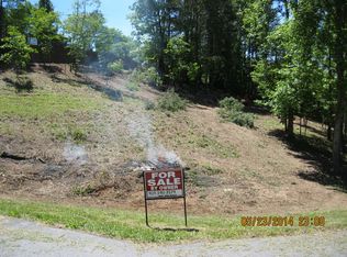 Beautiful Lot Nesteled Close To Mountains, Elizabethton, TN 37643
