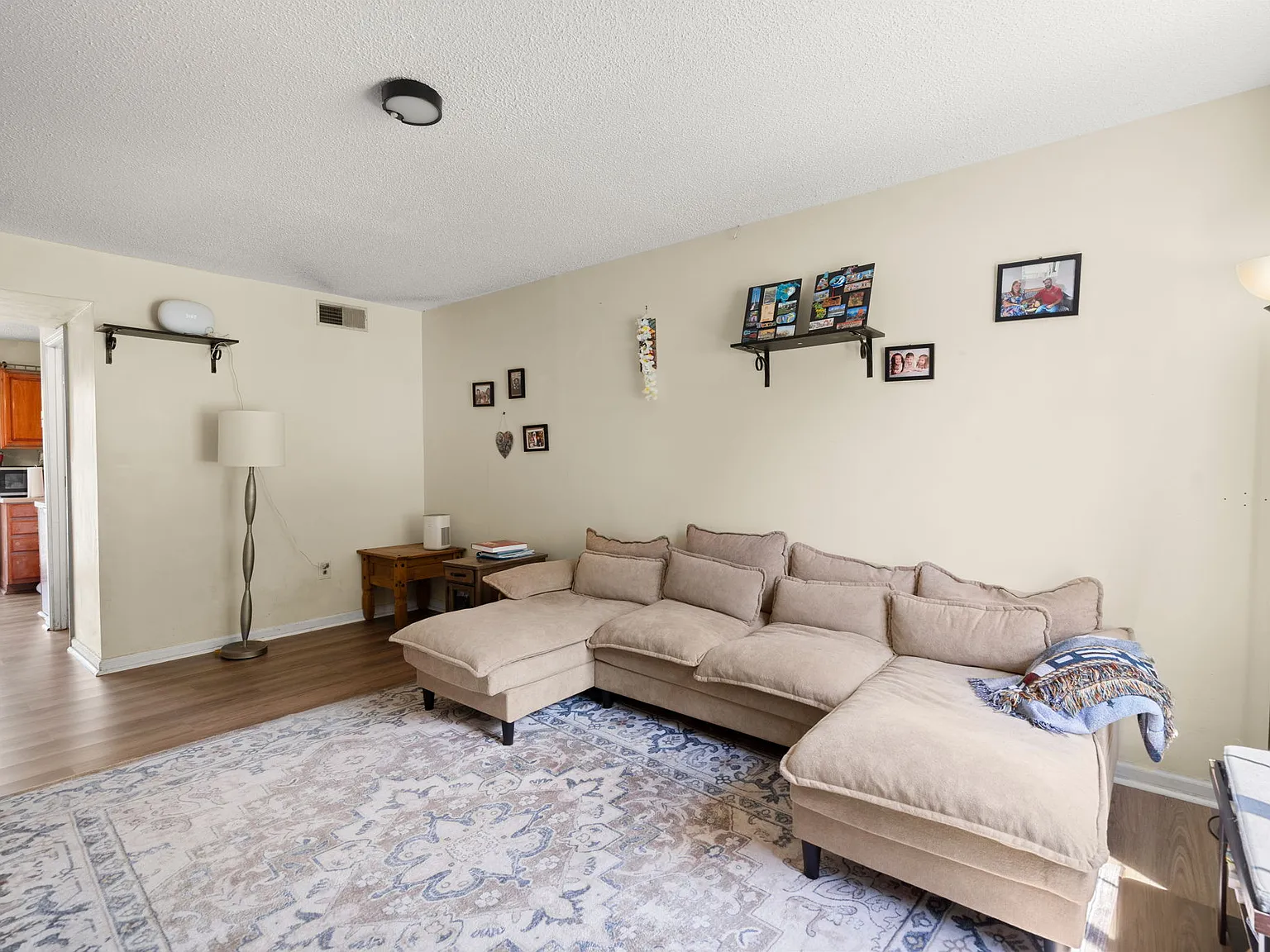 2 bed, 943 sqft, $1,450 — Photo 4