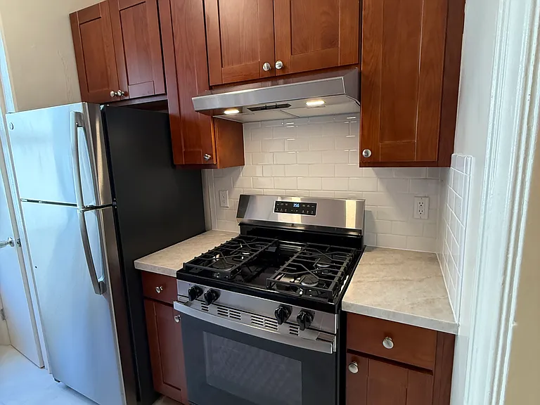 cabinets & stove
