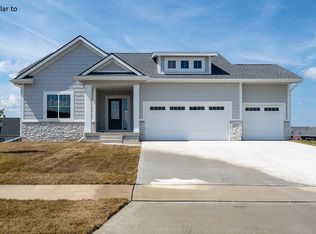 1350 NW Linda Ln, Waukee, IA 50263