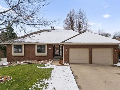 326 S 157th St, Omaha, NE, 68118