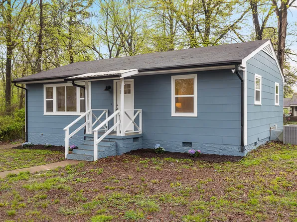 1406 Woody Ln, Rossville, GA 30741