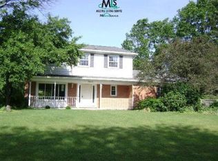 29549 Ravenscroft St, Farmington, MI 48331