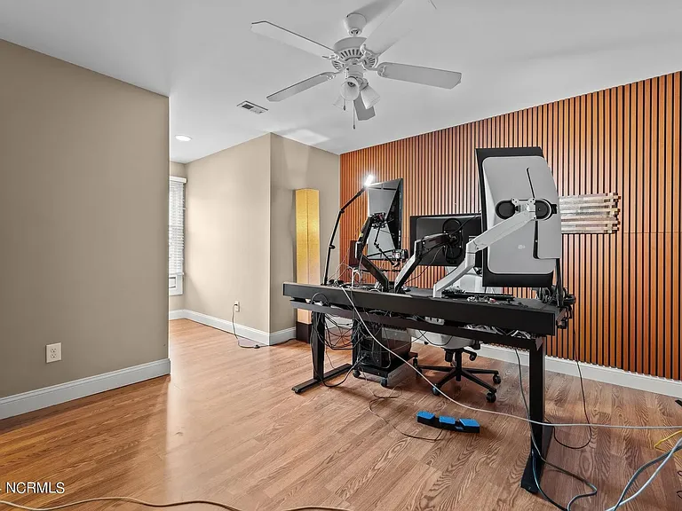 177 Pinebranch Ct — Photo 24