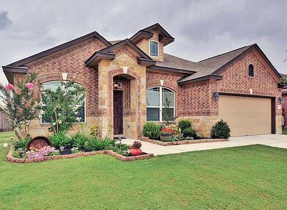 3rd image of 305 Marklawn Ln