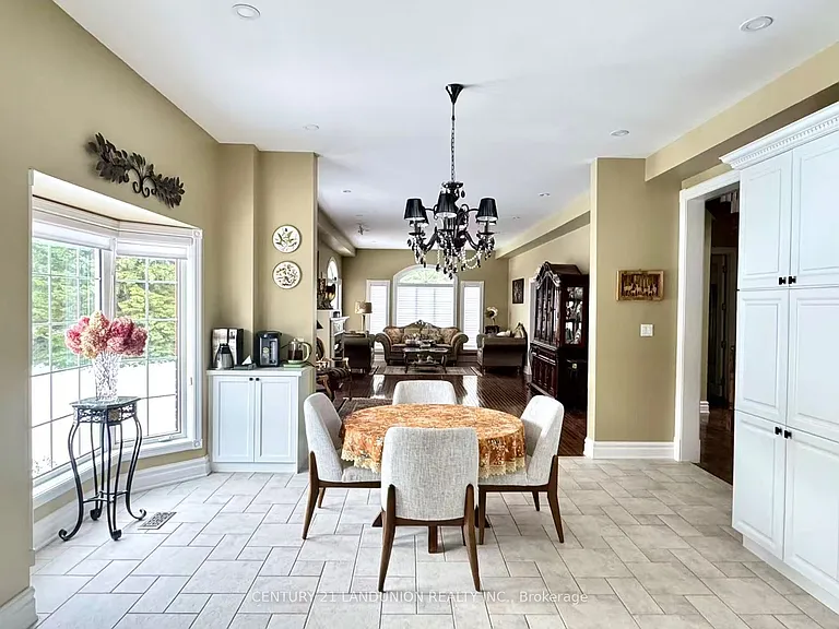 5 Dafoe Ct — Photo 6