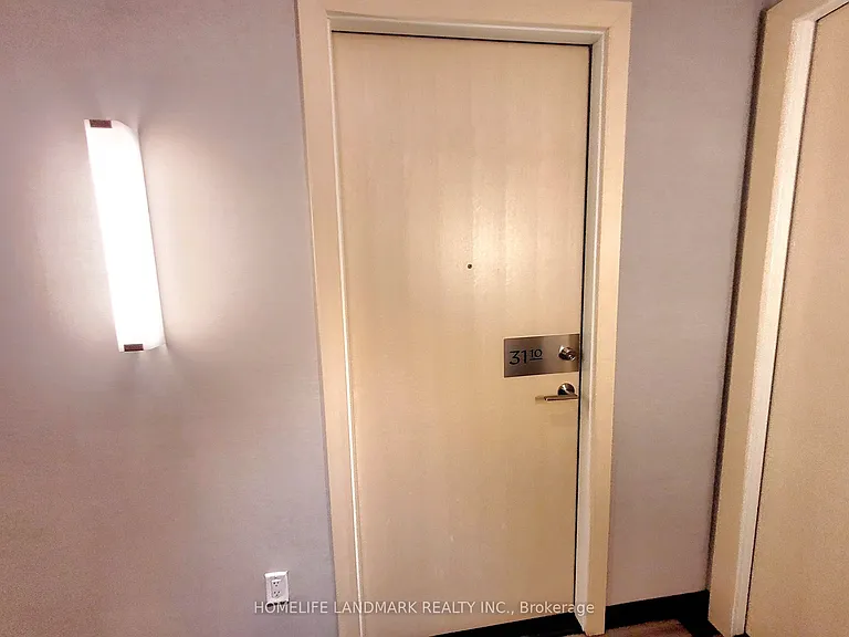 30 Roehampton Ave #3110 — Photo 12