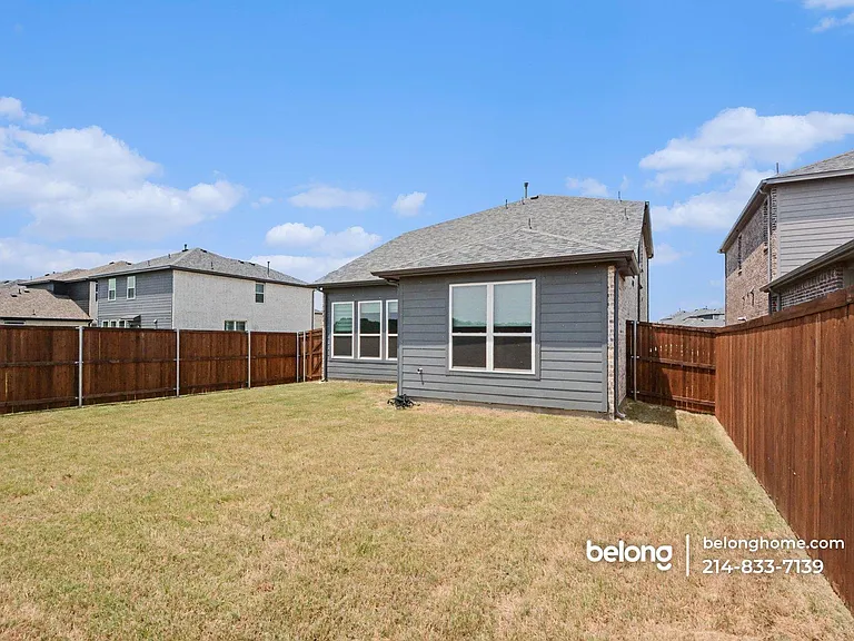 905 Sicily Blvd — Photo 21