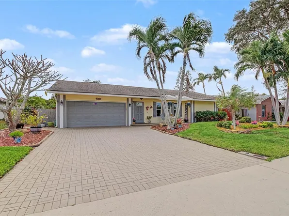 2694 SW 14th Dr, Deerfield Beach, FL 33442