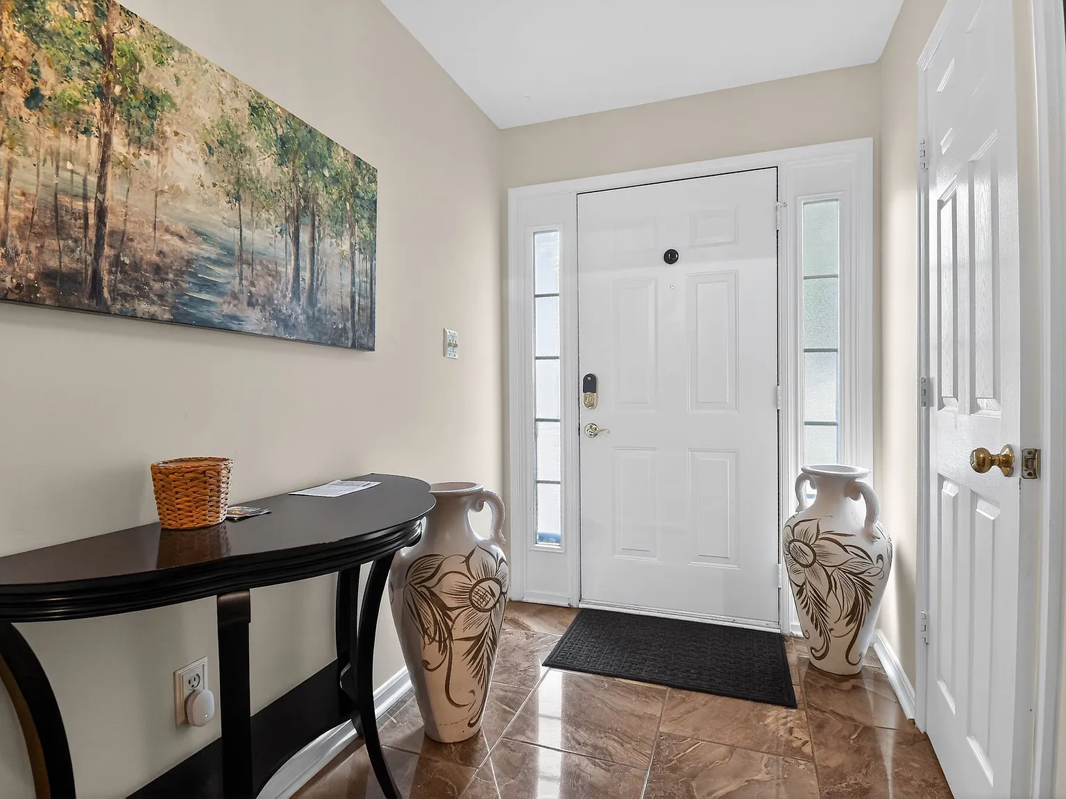 3 bed, 2.5 bath, 1424 sqft, $3,750 — Photo 3