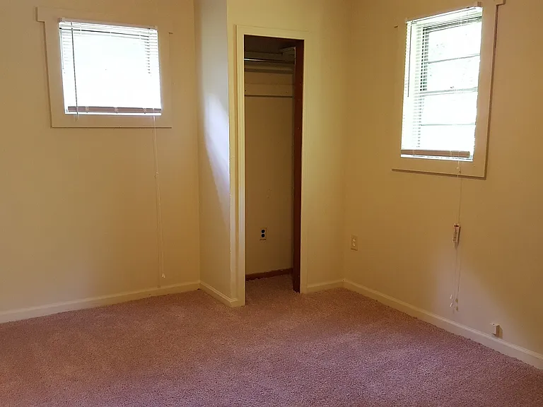 1431 N Oard Rd — Photo 5