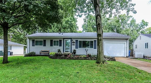 6710 Flowervale Dr photo 1