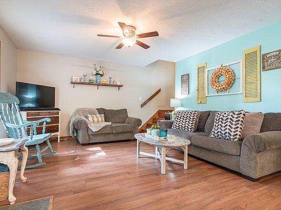 4th image of 1465 Skyway Dr