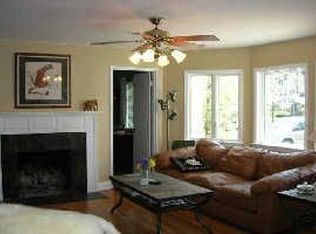 2372 Farleigh Rd, Columbus, OH 43221