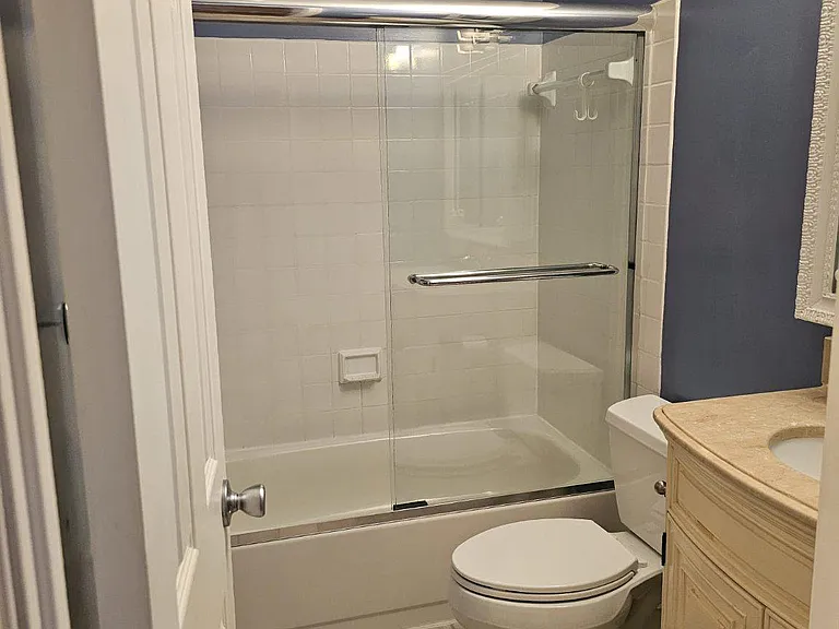 10218 Arizona Cir #16 — Photo 18