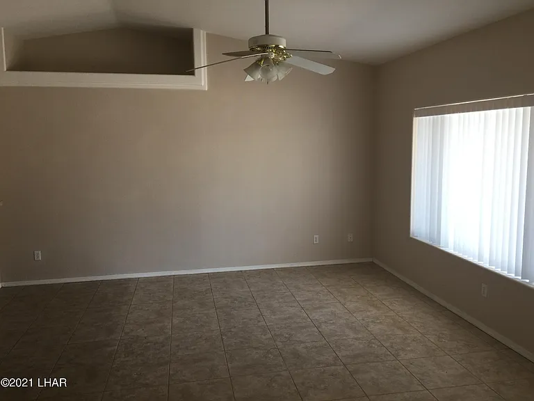 127 Nelson Ln — Photo 10