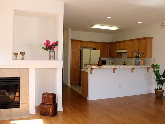 4th image of 6281 Ingleston Dr APT 423