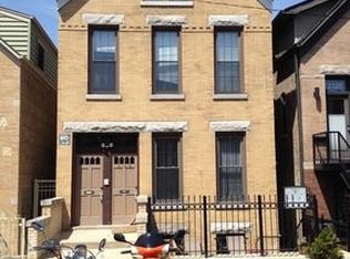2122 W Charleston St APT 1R, Chicago, IL 60647