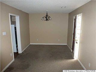 3rd image of 1590 Joy Blvd