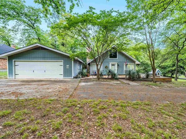 283 Oxbow Cv, Holly Lake Ranch, TX 75765