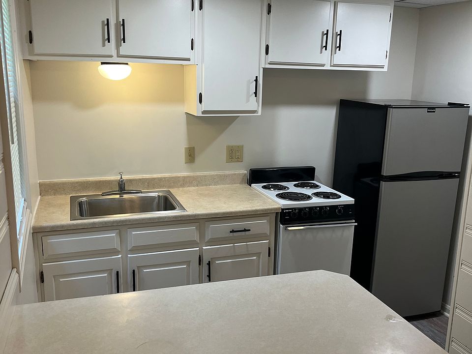 1st image of 1129 S Logan Ave