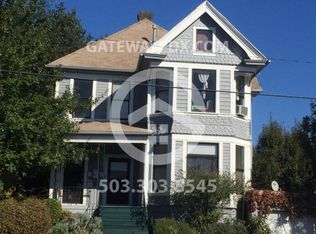 2045 E Burnside St APT 4, Portland, OR 97214