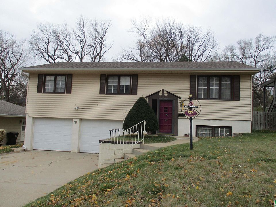 1st image of 3253 Viking Dr