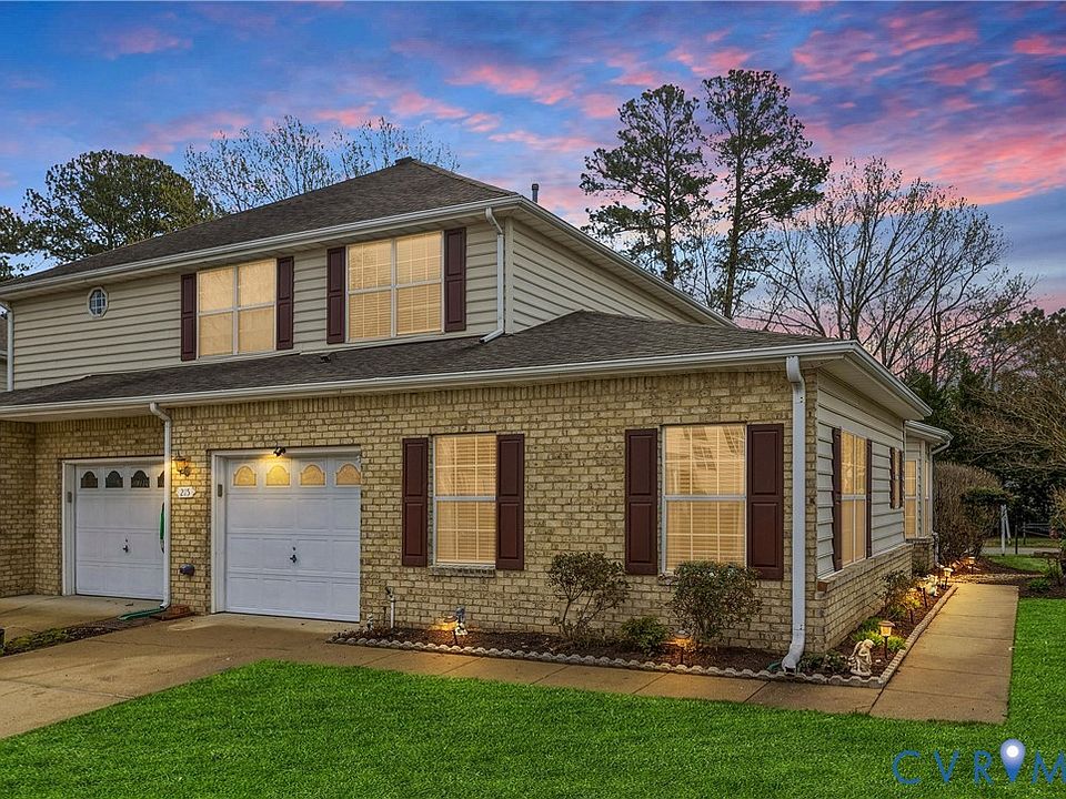 1st image of 215 Belmont Cir