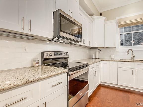 3rd image of 2821 6th St Unit B-2
