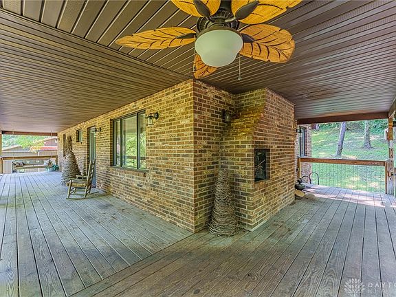 4th image of 49 Brush Row Rd
