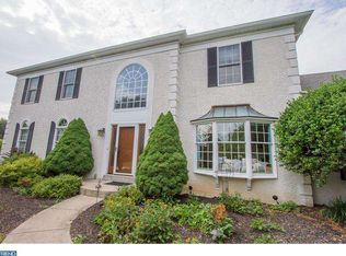 4 Meadowbrook Ln, Newark, DE 19711