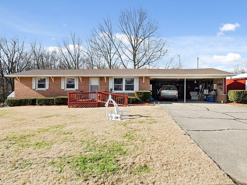 1st image of 312 N Ivy Ln