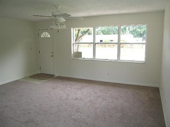 3rd image of 5280 86th Ave