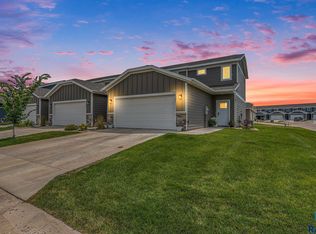 4301 E Leubecher Pl, Sioux Falls, SD 57108