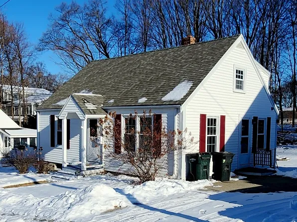 6 Tracy St, Newburyport, MA 01950