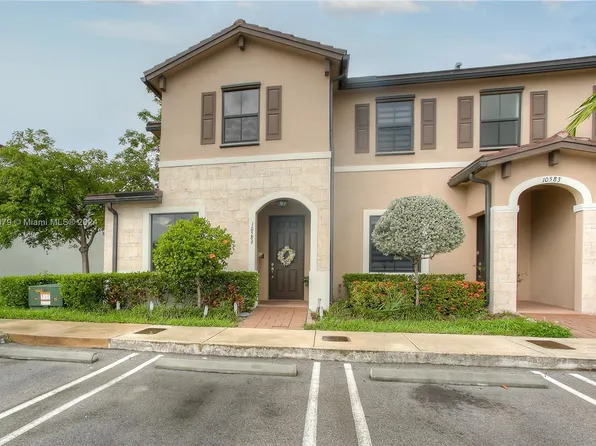 10589 W 34th Ct, Hialeah, FL 33018