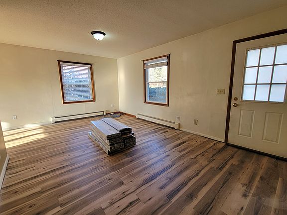 4th image of 22 Parkview Dr