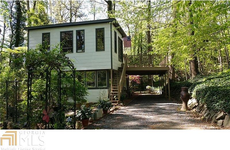 1st image of 362 Old Ivy Rd NE