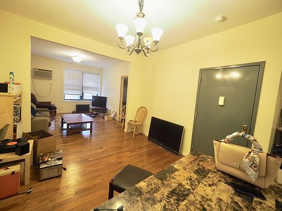 4th image of 3411 30th Ave APT 2F